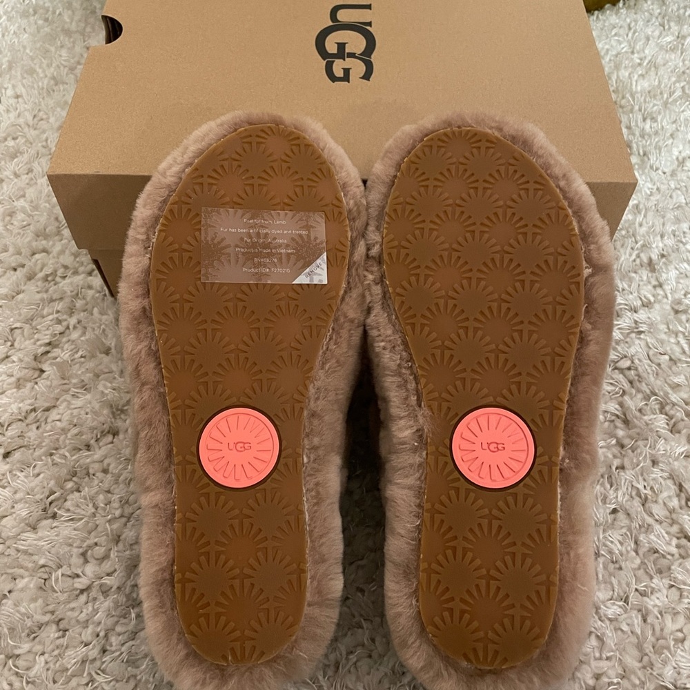 UGG Slides - Picture 5 of 6